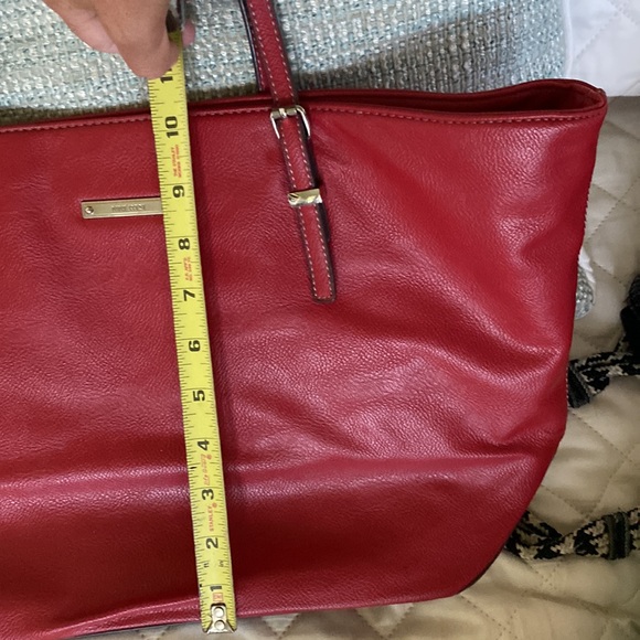 Nine West red tote - Picture 5 of 8